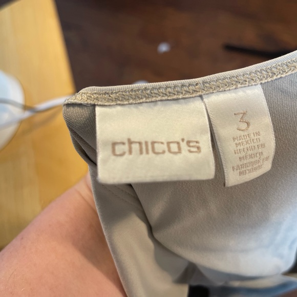 Chico’s Size 3 (16) Beige Sleeveless Tank Top in Excellent Condition - Picture 4 of 4